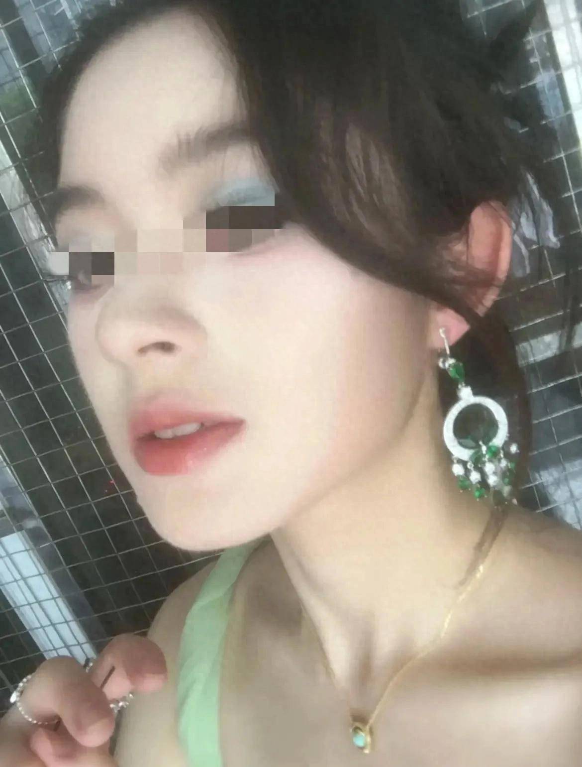 纷纷认为：彻查父亲真的是有钱不敢露呀瓦力游戏试玩女儿戴230万耳坠网友(图6)